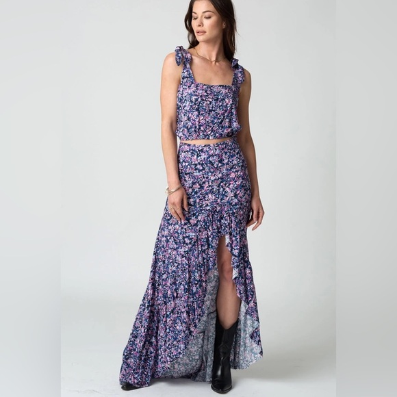 Stillwater Women’s Hola Skirt Blues On Parade Size Large - Picture 1 of 3